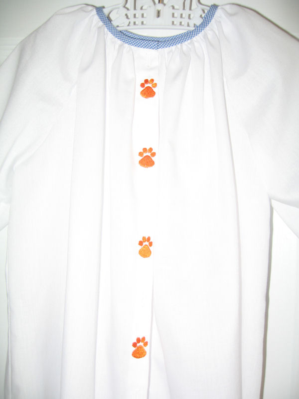 Preemie Paws Daygown